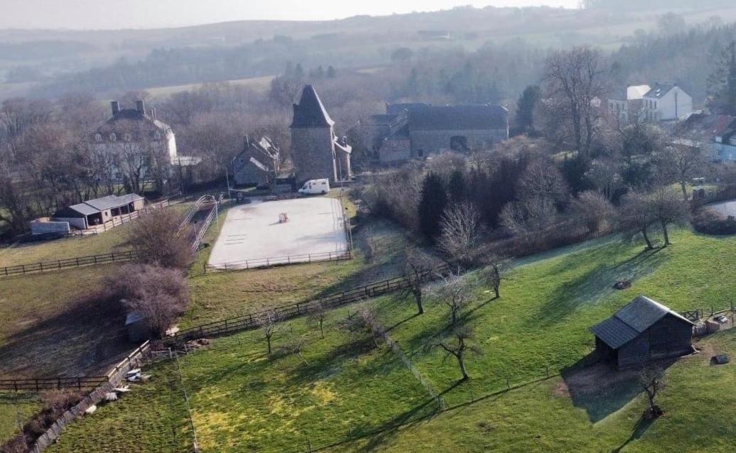 Les Confidences De Messire Sanglier, Stylished Guest Houses Beauraing Exterior foto