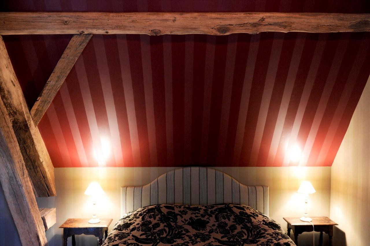 Les Confidences De Messire Sanglier, Stylished Guest Houses Beauraing Quarto foto